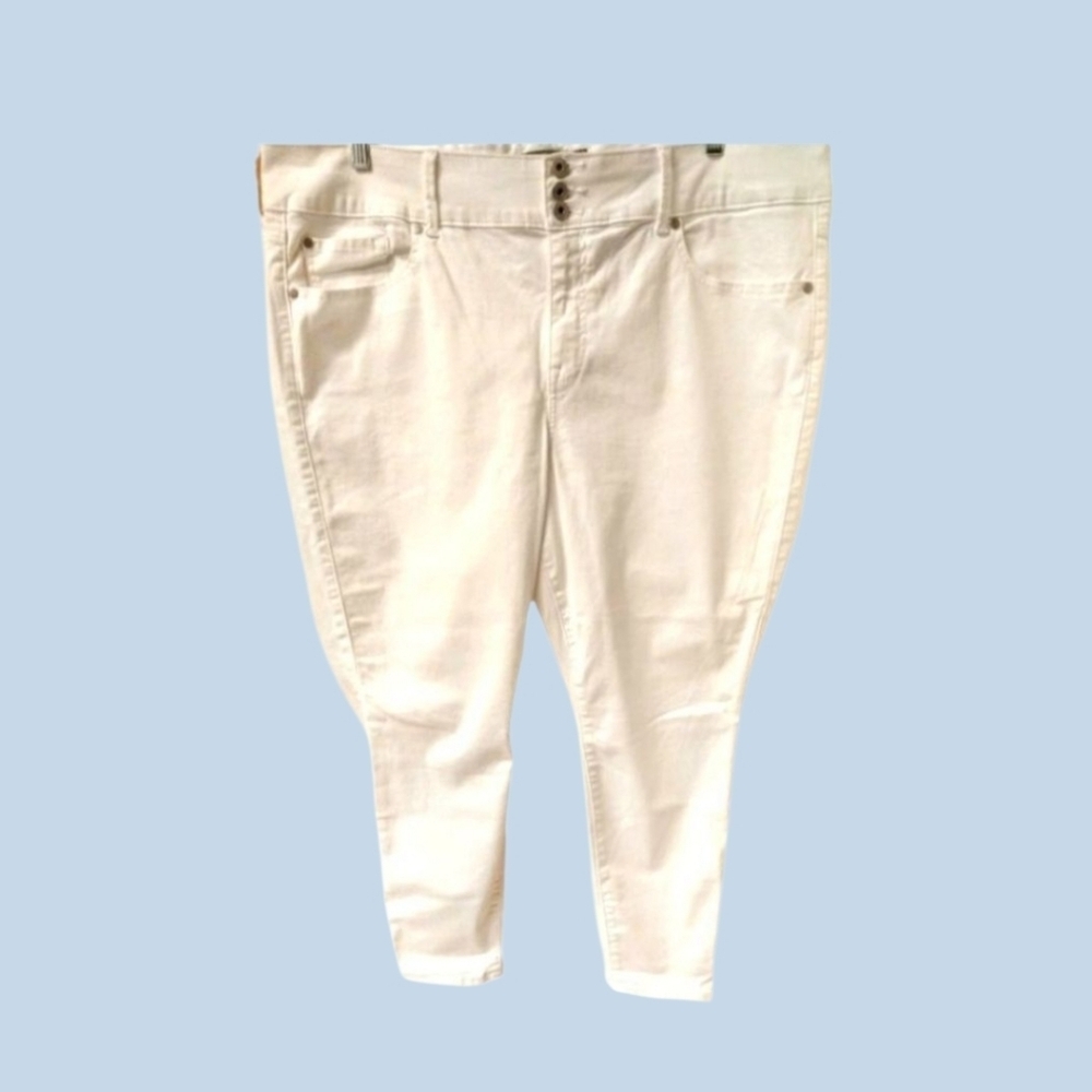 TORRID Women's New Optic White Super Soft High Rise Jeggings Short Length Size3X